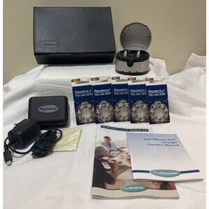 Miracle Ear 312-L Beige Pair w Charger 3G-03 and batteries and Case